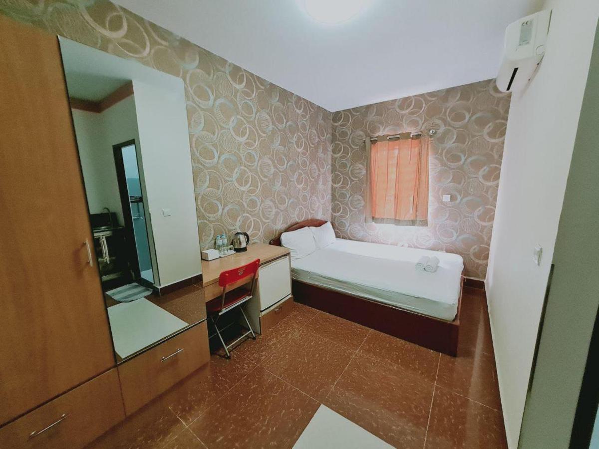 Soben Sensok Guesthouse Phnom-Penh Buitenkant foto